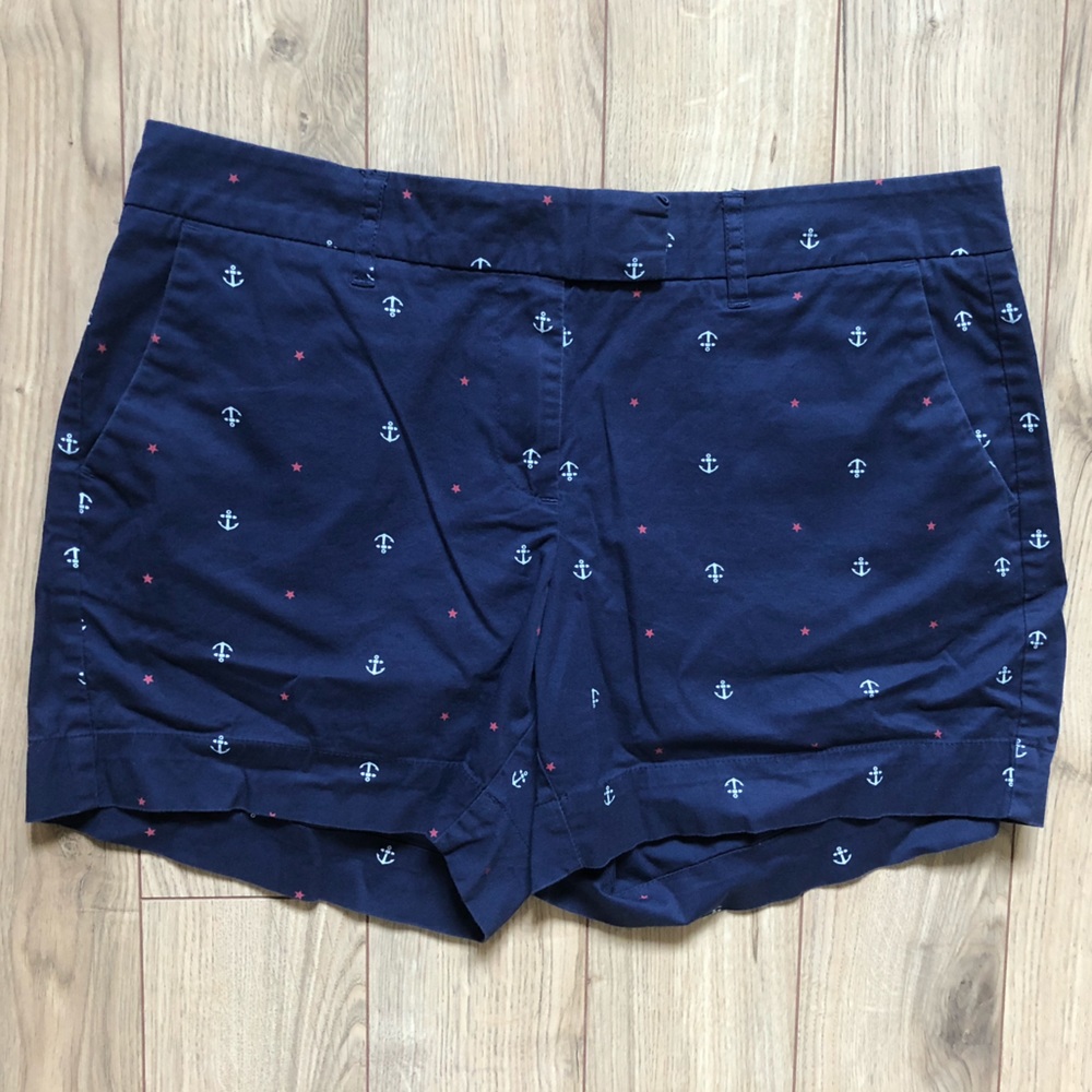 Women’s Nautica Blue White Red Anchors and stars shorts size 10